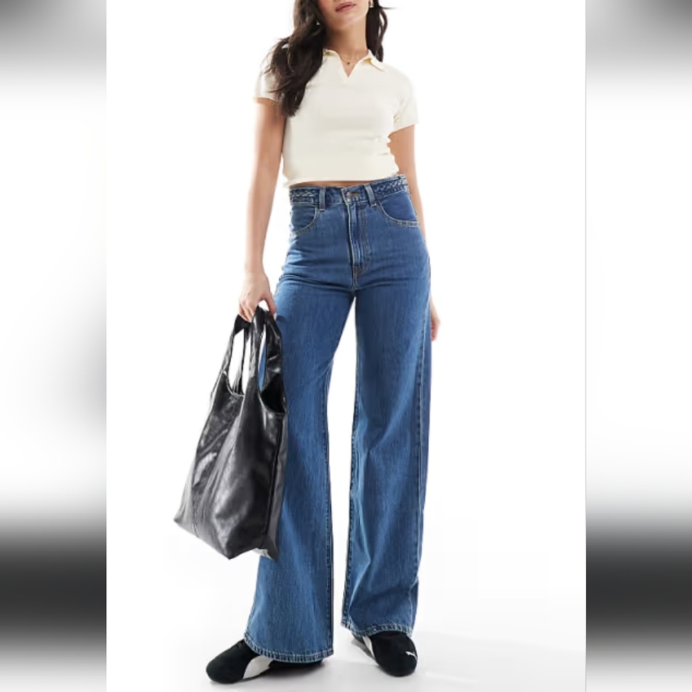 Aritzia Levis Ribcage Wide Leg Braided Size 29 Big Yikes (dark wash)